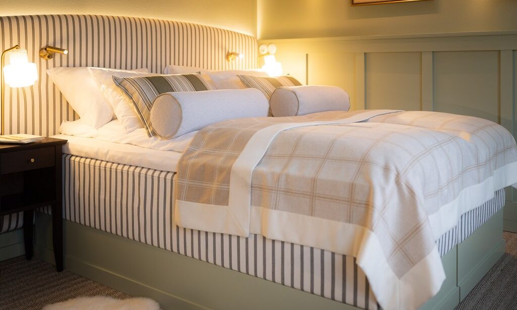 Aino Private Island Hotel River Suite