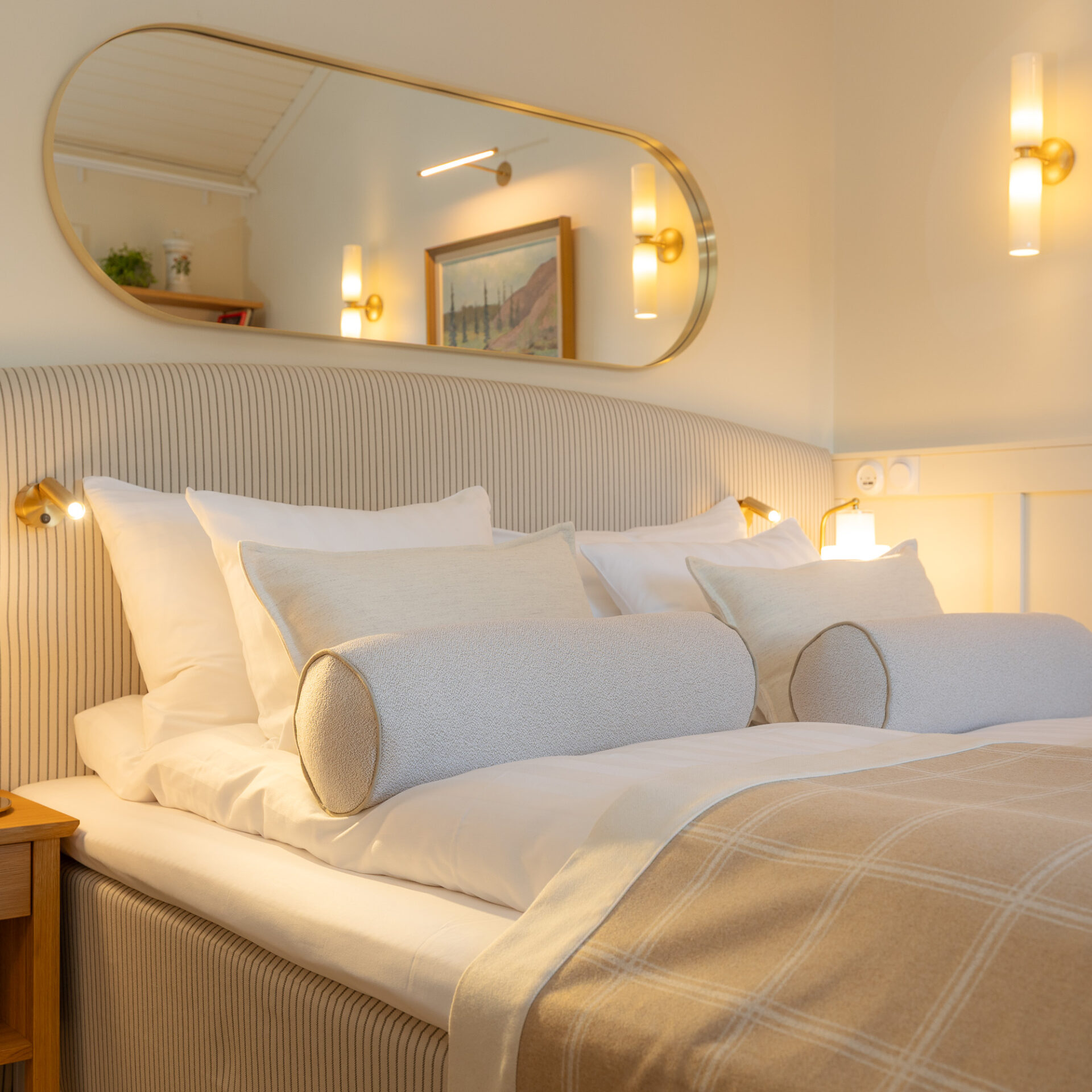 Double bed of Aino Private Island Hotel's suite.